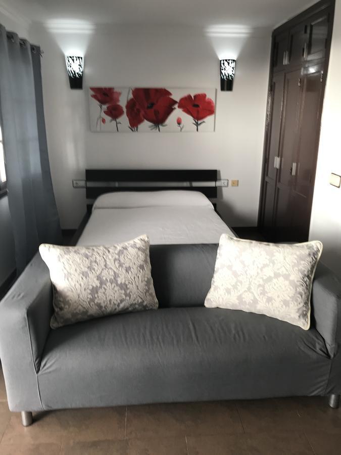 Apartment Windsor Адехе Екстериор снимка